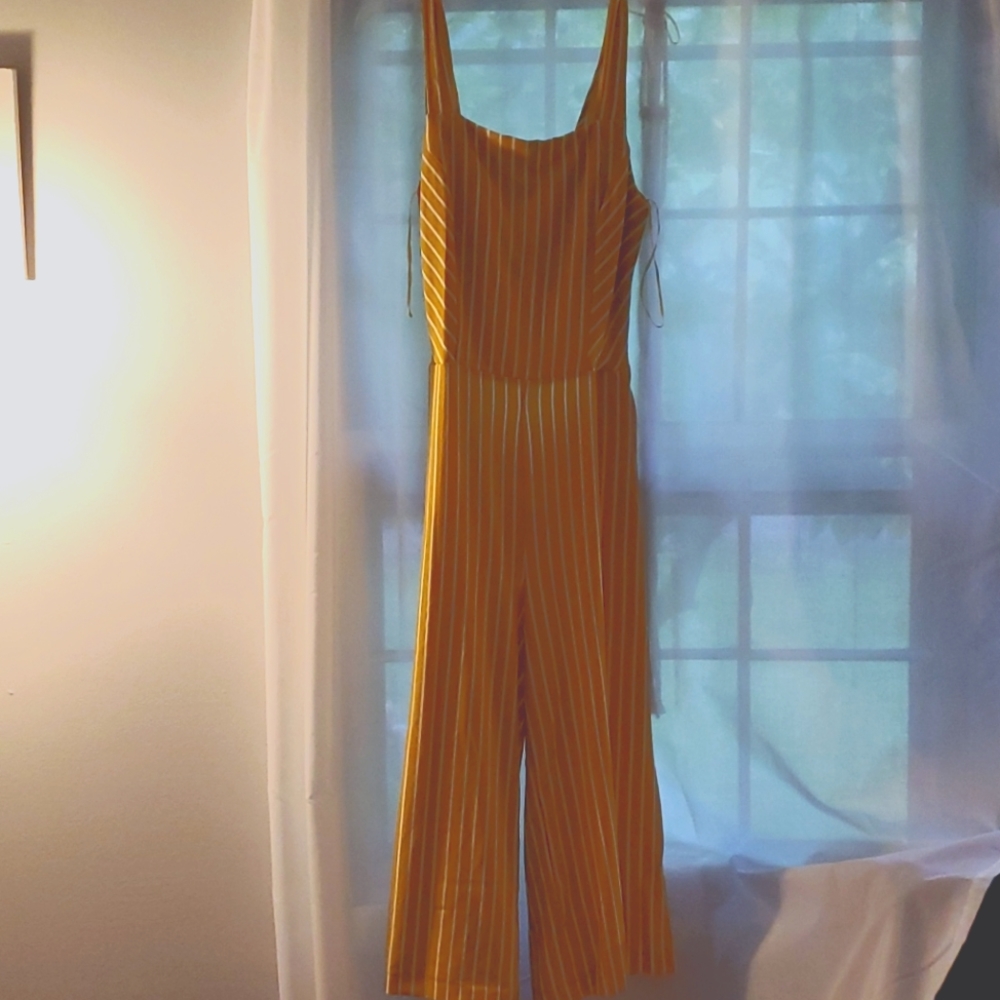 Sleeveless jumper
